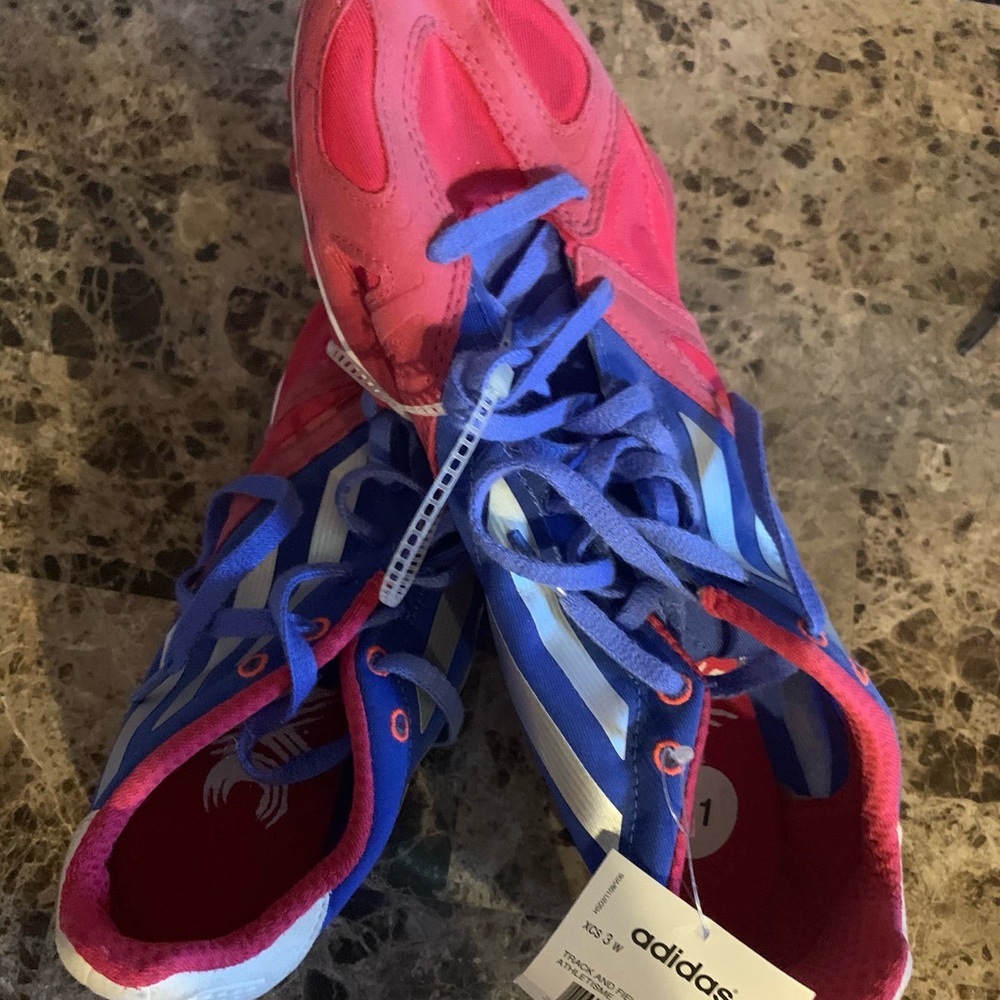 NWT size 11 adidas running shoes